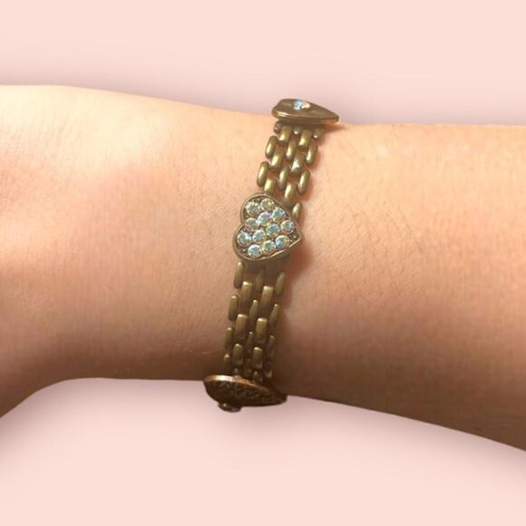 Top Shelf Crystal Heart Link Bracelet - Picture 10 of 15